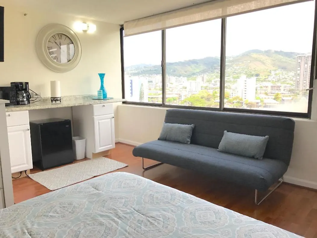 Modern Waikiki Sleek Studio Honolulu Aparthotel